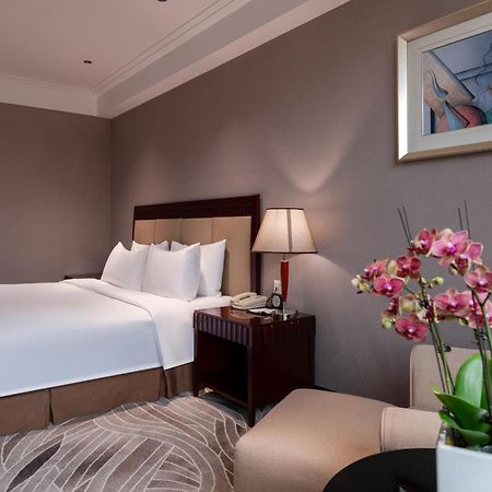 Wuhan Hongguang Hotel Bagian luar foto