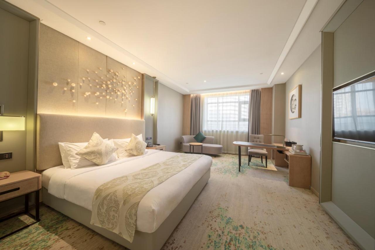 Wuhan Hongguang Hotel Bagian luar foto