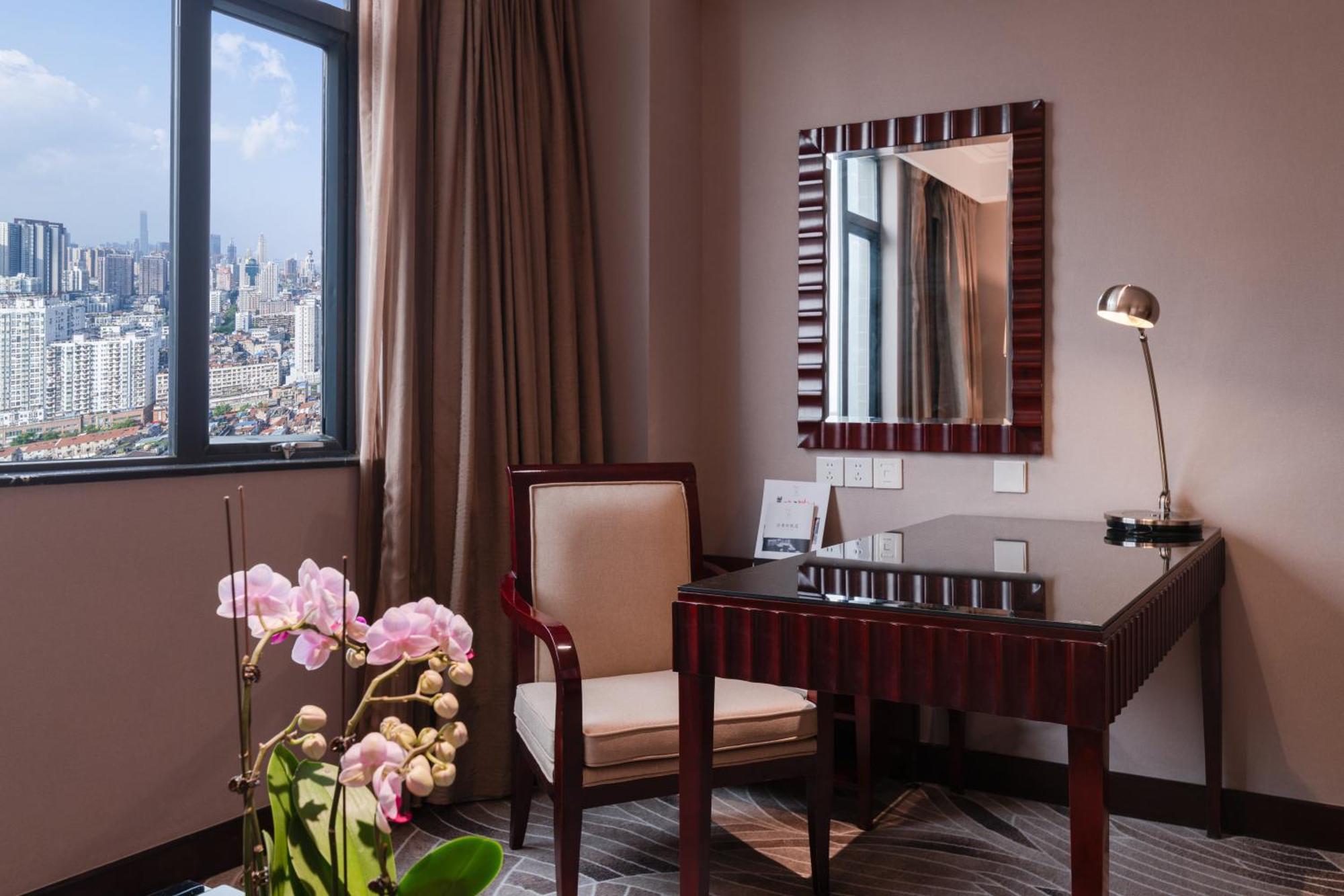 Wuhan Hongguang Hotel Bagian luar foto