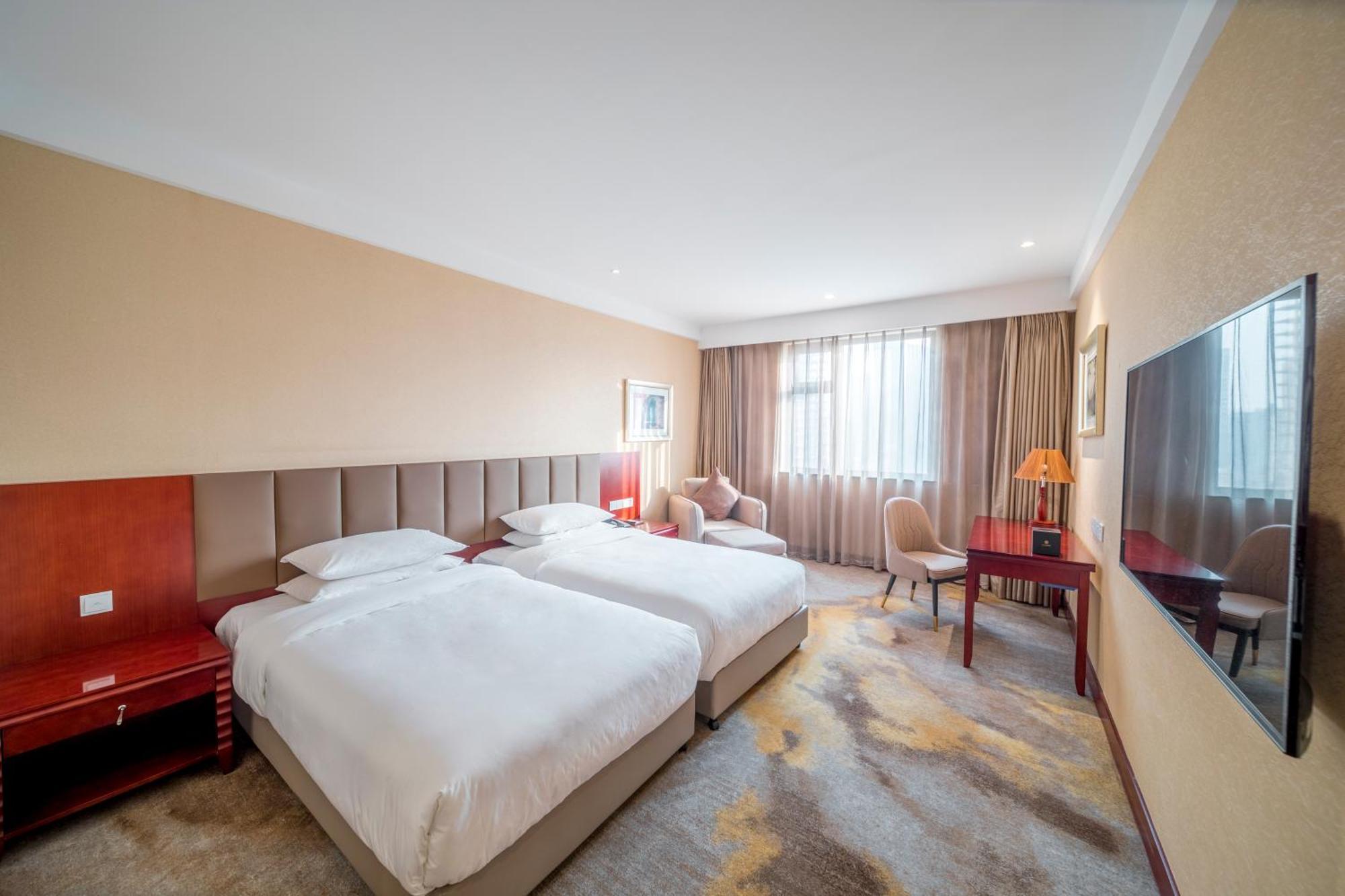 Wuhan Hongguang Hotel Bagian luar foto