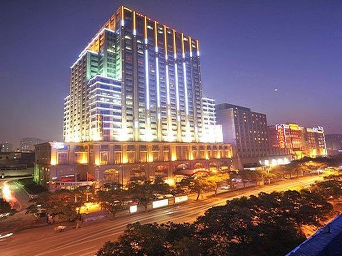 Wuhan Hongguang Hotel Bagian luar foto