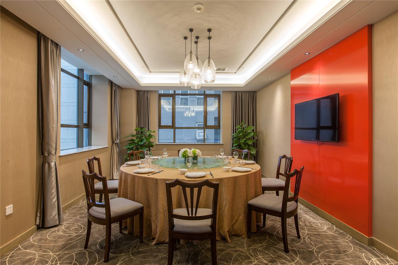 Wuhan Hongguang Hotel Bagian luar foto